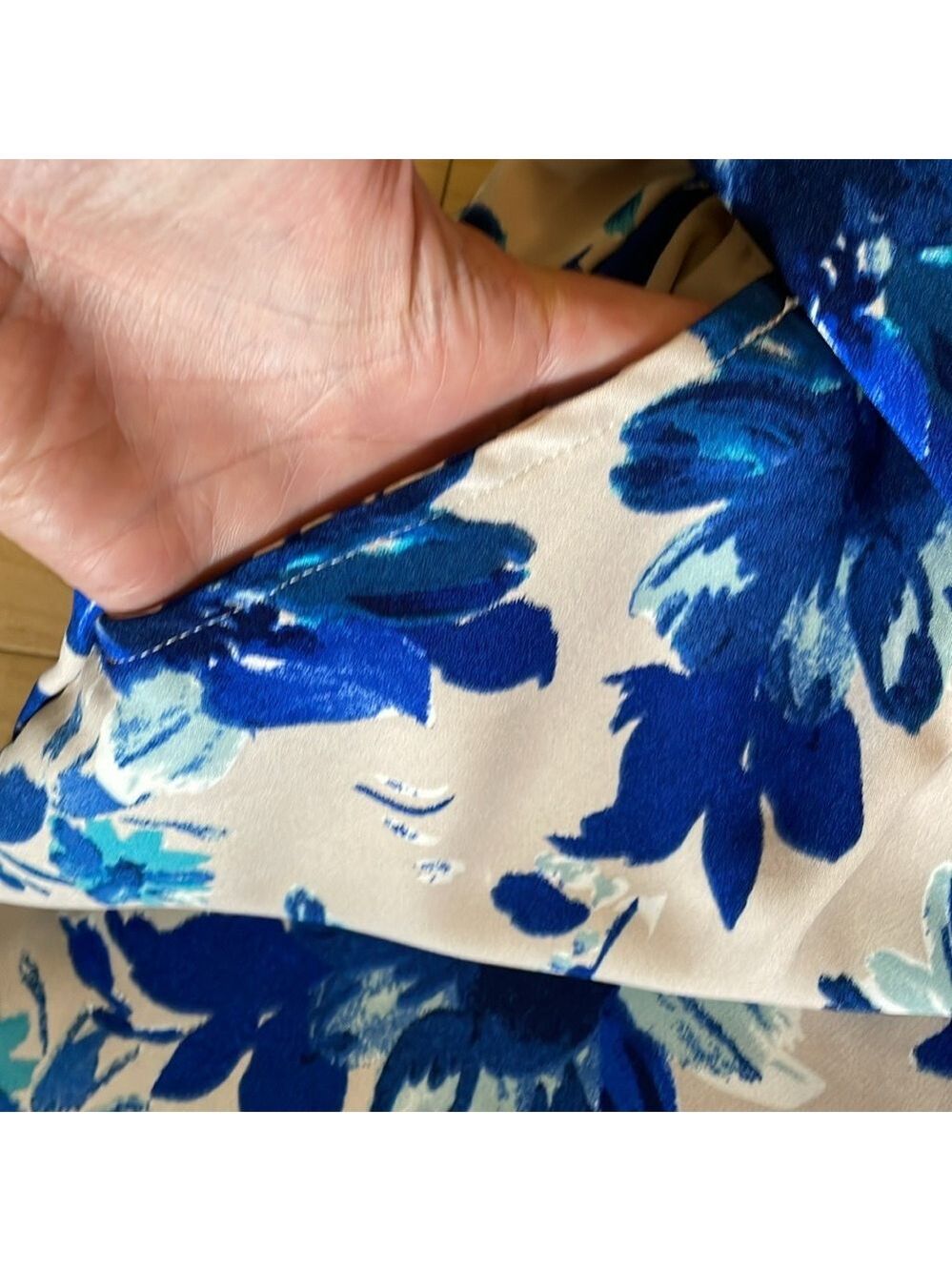 Jules & Leopold Blue And Light Tan Floral Cropped Pants - Picture 10 of 11